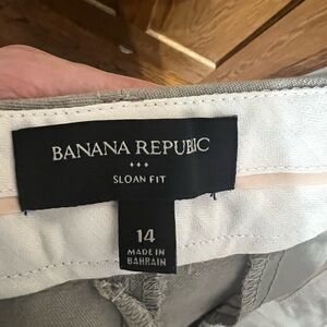 Banana Republic size 14 capris Sloan fit